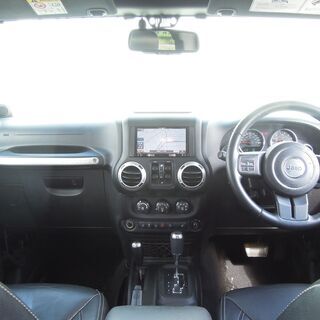 27年 ラングラーアンリミテッド 3.6 サハラ 4WD/黒革シート/ナビ/TV/サイドカメラ/バックカメラ/ETC/79,410kmの画像