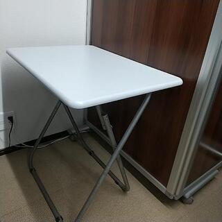 折りたたみテーブル（中古）