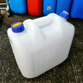 アウトドアや災害時に！　ウオーターポリタンク 20L