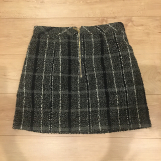 ミニスカート　インナーはパンツ型の画像