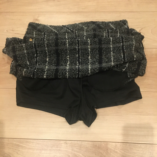 ミニスカート　インナーはパンツ型の画像