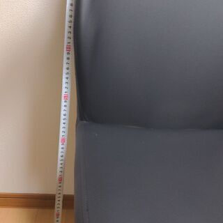 一人用椅子の画像