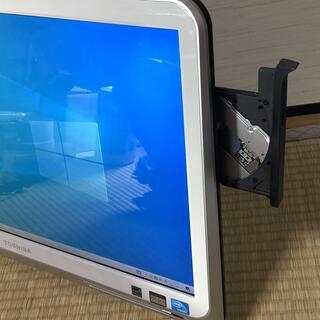 東芝 REGZA PC D712 一体型PC テレワーク対応の画像