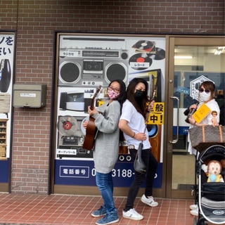 店頭スタッフ