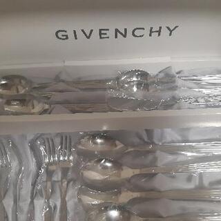 GIVENCHY⭐ジバンシィ⭐デザートスプーンセット⭐の画像