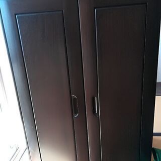 タンスを取りに来れる方、お譲りします。