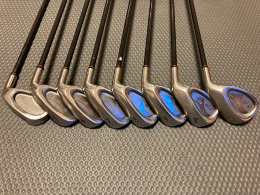 ゼクシオ　アイアン8本セット