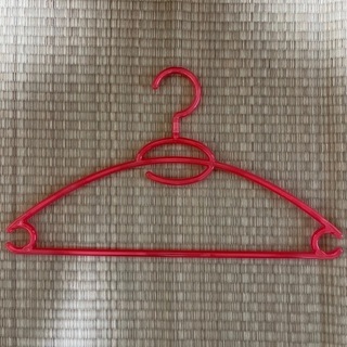 プラスチックハンガーの画像
