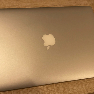 MacBook Air 早い者勝ち