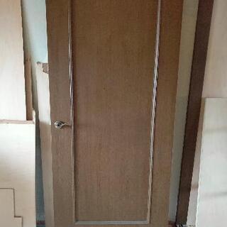 建具の扉差し上げます。