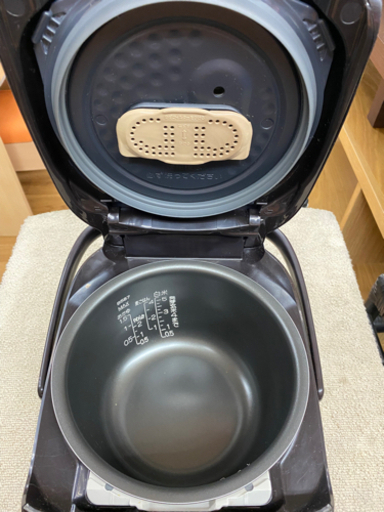 I466　ZOJIRUSHI　5.5合炊圧力IH炊飯ジャー　2018