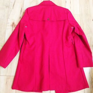 真っ赤なロングコート 中古品 !　お手数ですが、プロフィールをご確認ください。の画像
