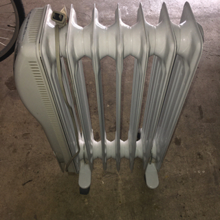 電気オイルヒーターの画像