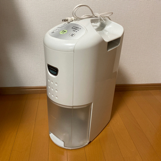 【取引中】【値下げ中】コロナ除湿機　CD-P6315  2017年製