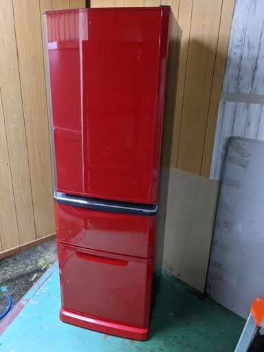 三菱 370L 3ドアノンフロン冷蔵庫【MR-C37EZ-R1】右開き エディオンオリジナル お洒落なイタリアンレッド 2016年製