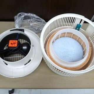 デロンギ boneco 気化式加湿器 1359SA 冬家電 苫小牧西店の画像