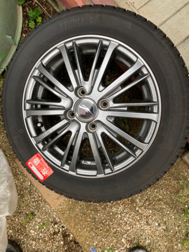 スタッドレスタイヤ4本セット(N BOXで使用)