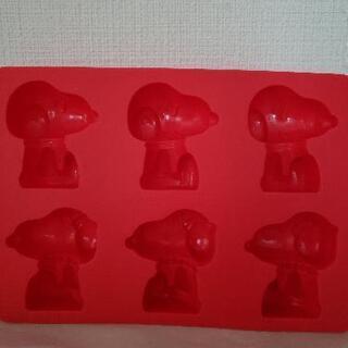 製菓用🍫スヌーピーとハートの型抜き💛の画像