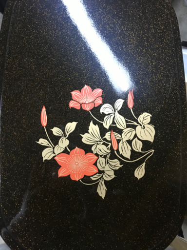 湯呑みとかしまう箱？