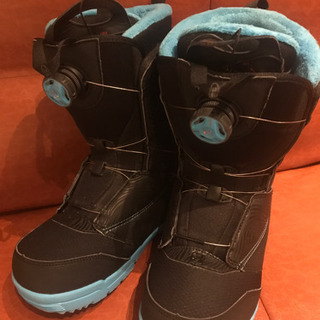 SALOMON スノーボードブーツ