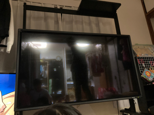 大型テレビモニター