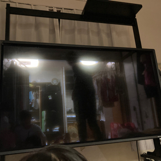 大型テレビモニター