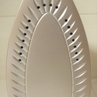 ☆パナソニック Panasonic CaRuRu NI-CL310 コードレス スチームアイロン◆2019年製・パリッとシワ伸ばしの画像