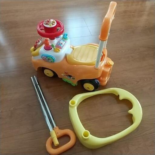 アガツマ アンパンマンカー 車