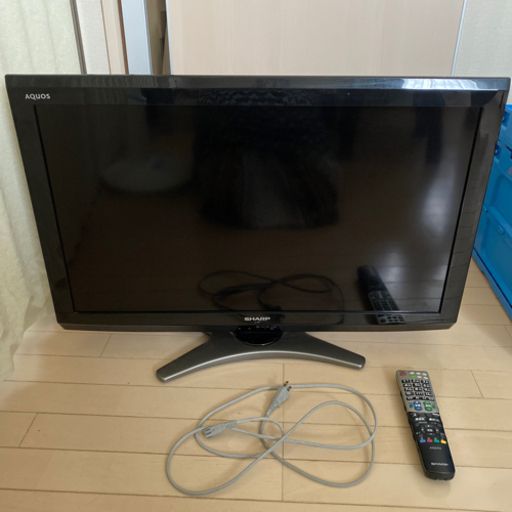 SHARP  液晶カラーテレビ　2011年制