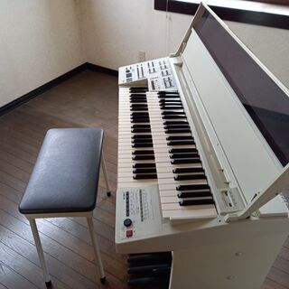 YAMAHAエレクトーンHE-5の画像