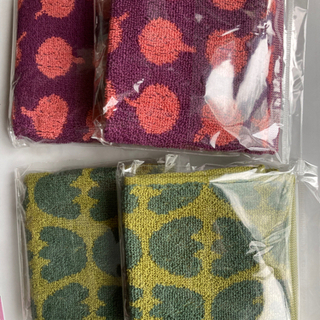 《お値下げしました》タオルハンカチ　17枚セットの画像