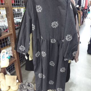 【モノ市場 東海店】未使用　ゆったりサイズ　レディースシャツワンピース　２wayの画像