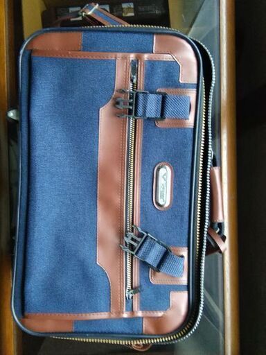 キャリーケース 　小型　中古