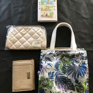 ★誰かまとめてもらってください！布製手提げバッグ・化粧ポーチ・2つ折り財布の3点！の画像