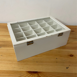 【受け取り先決定しました】アクセサリー収納ケース　白の画像