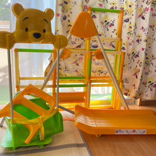 プーさんジャングルジムの画像