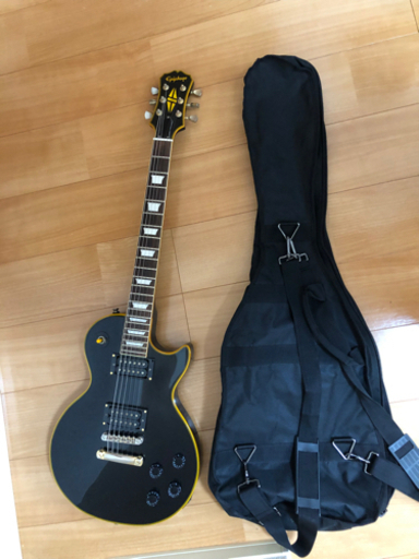 【エレキギター】Epiphone (ケース・ピック・シールド付き)