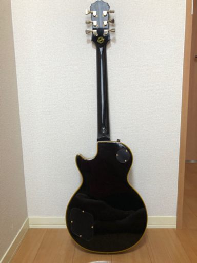 【エレキギター】Epiphone (ケース・ピック・シールド付き)