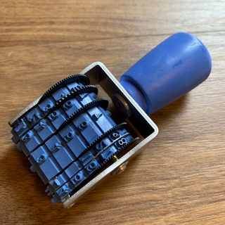 shachihata シャチハタ　NFB-4T 日付スタンプの画像