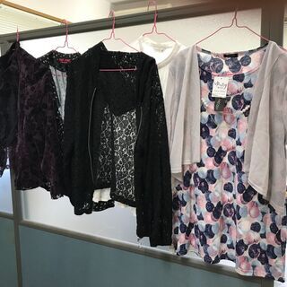 ★トップスいろいろ！見てお気に入りのものだけお持ち帰りください。...