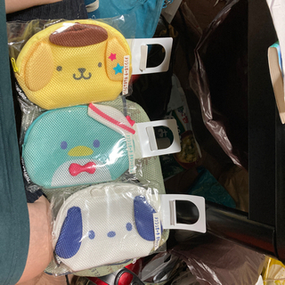 サンリオ　メッシュポーチ