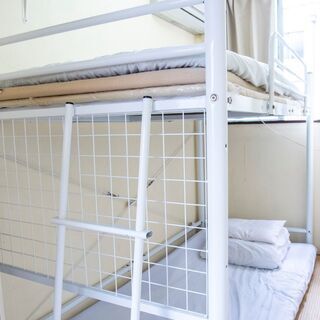 【難波駅まで9分】国際的でアットホームなゲストハウス　*初期費用0*家具付 − 大阪府