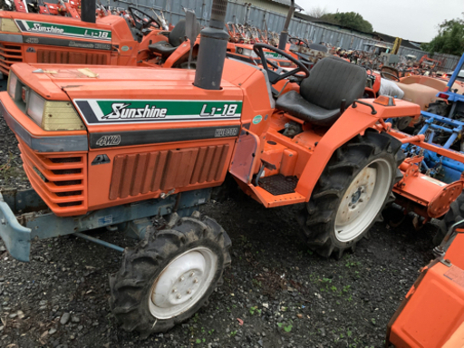 クボタトラクターL1-18 ロータリー付き 4WD. Kubota Tractor L1-18