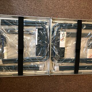 QUECHUA (ケシュア)  折りたたみ式テーブル＆スツール4脚の画像