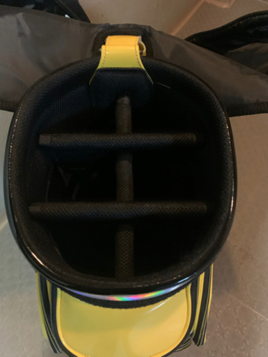 ブリヂストンtour Bキャディバッグ美品