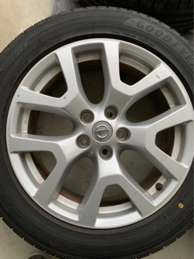 中古t31 エクストレイル後期ホイール　タイヤ　グッドイヤーrvf eco