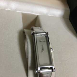 GUCCI グッチ　レディース腕時計　1500Lの画像