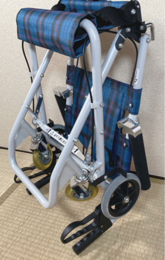 【美品】マキライフテック　折り畳み　車椅子　介護
