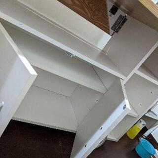 カウンター折りたたみ　収納沢山　テーブル