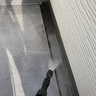 千葉県内格安アパート共有部を掃除致します